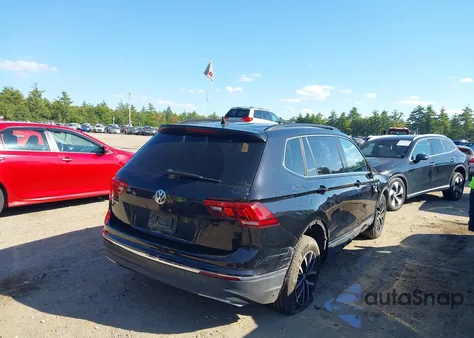 2021 Volkswagen Tiguan 2.0T Se/2.0T Se R-Line Black/2.0T Sel из США, поврежденный, VIN 3VV3B7AX0MM118968